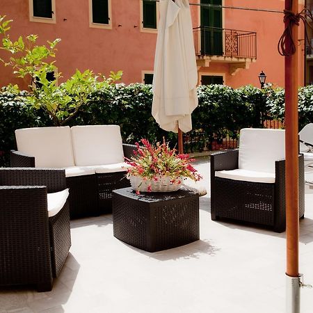Hotel Lydia Alassio Ngoại thất bức ảnh