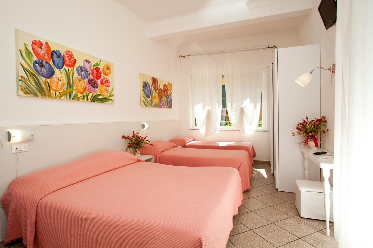 Hotel Lydia Alassio Ngoại thất bức ảnh
